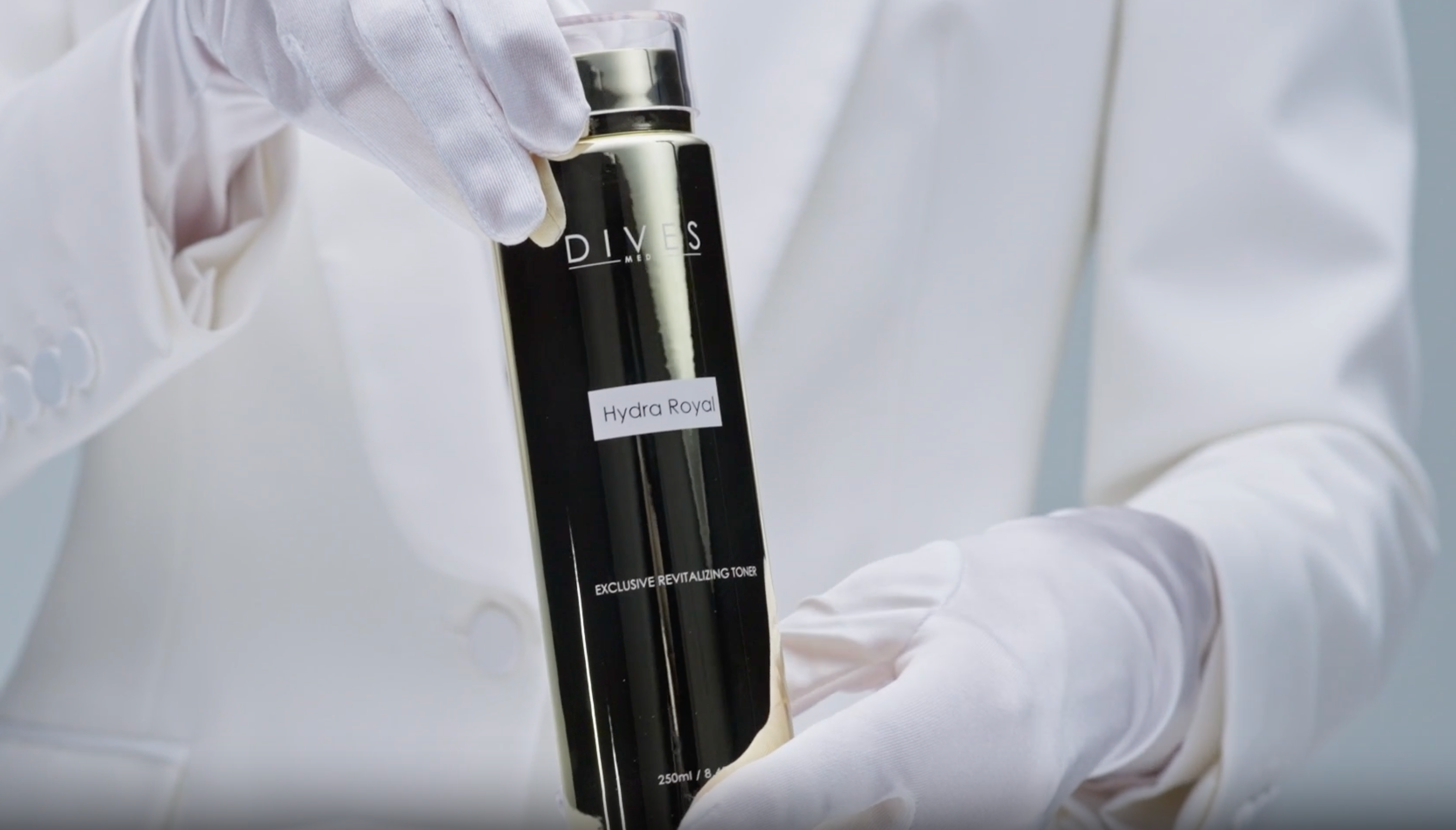 Load video: Hydra Royal Toner